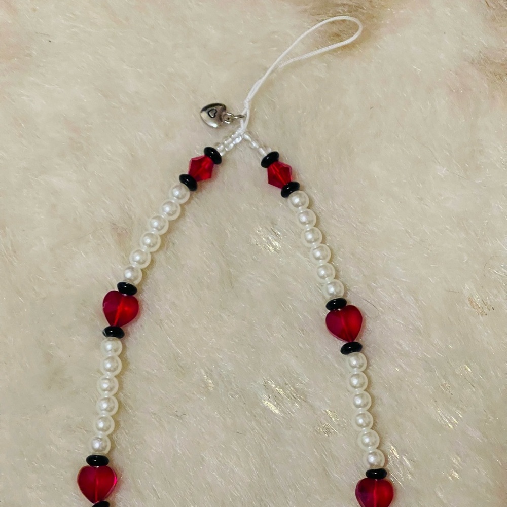 Phone String! Red Crystal Hearts! ❤️❤️ - Picture 4 of 7